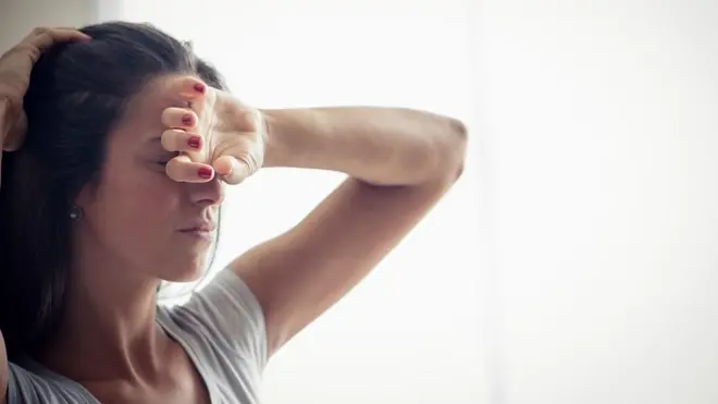 يعاني بعض من تعافوا من كوفيد-19 من أعراض طويلة المدى.