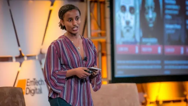 ረድኤት ኣበበ