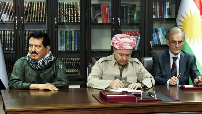 KYB Genel Sekreter Birinci Yardımcısı Kosret Resul (solda), Irak Kürdistan Bölgesel Yönetimi Başkanı Mesud Barzani ve Kerkük Valisi Necmeddin Kerim Eylül ayında bir arada.