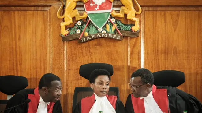 Kenyan Chief Judge David Maraga dey talk with im colleagues for November 14, 2017 on top case to cancel di October 26 repeat presidential election because di IEBC no organise fresh nominations for candidates before dem begin to prepare for di election
