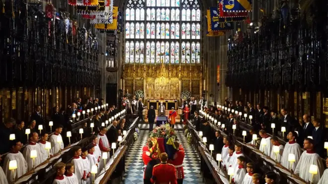 المراسم التي أقيمت في كنيسة سانت جورج في قلعة ويندسور.