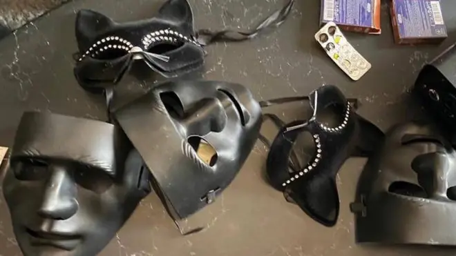 вилучені в зловмисників речі