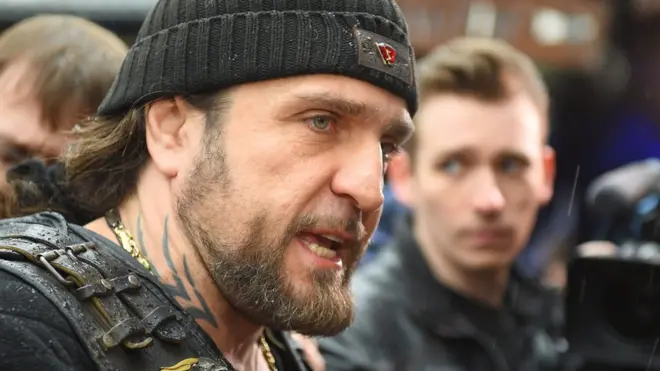 Залдостанов предложил дополнить двуглавого орла советской символикой