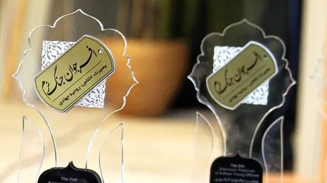 افسران جنگ نرم