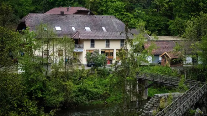 El hotel se encuentra en una popular zona de senderismo cerca de Passau, en Baviera.