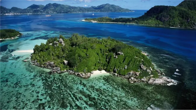 Antes um local deserto e esquecido, a reserva ecológica paradisíaca da ilhapix bet gratisMoyenne é um registropix bet gratiscomo eram as ilhas Seychelles antes da chegada dos turistas