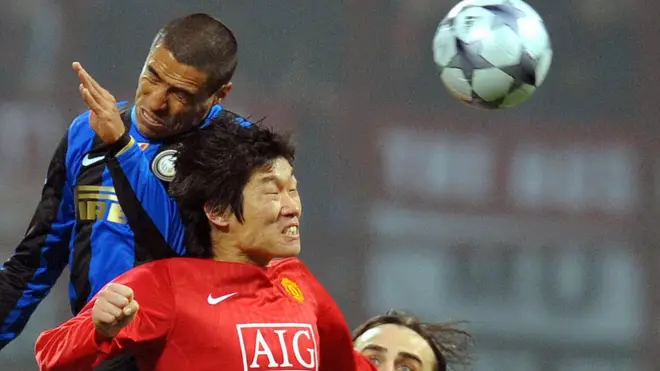 축구는 손과 팔 일부를 제외한 온몸을 사용할 수 있는 스포츠다. 특히나 머리를 사용하는 헤딩이 많이 사용된다.