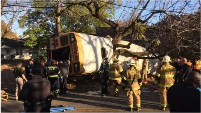 Полиция полагает, что водитель автобуса мог превысить скорость