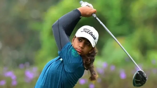 દીક્ષાની તસવીર