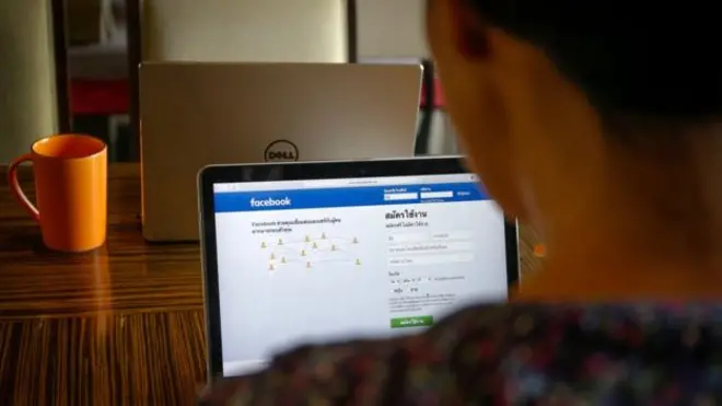 ตำรวจอยู่ระหว่างหาเครื่องมือเอาผิดบุคคลที่เข้าไป "ส่อง" เว็บหมิ่นสถาบันฯ แม้ไม่กดแชร์ หรือไลค์ ก็ตาม