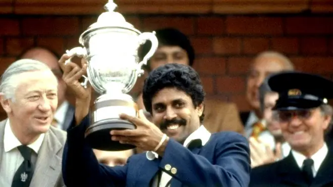 વર્લ્ડ કપ સાથે કપિલ દેવ