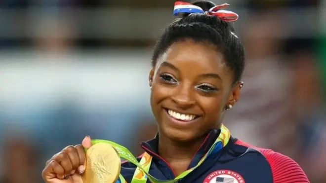 Simone kwuru na ọ gaghị ekwe ka ihe mere zuru oọṅụ ya