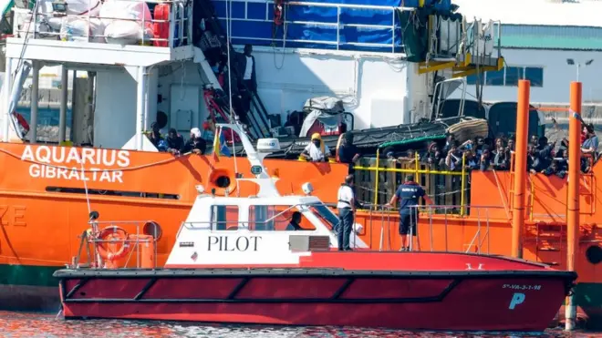 L'Aquarius débarque dimanche à Valence avec des centaines de migrants.