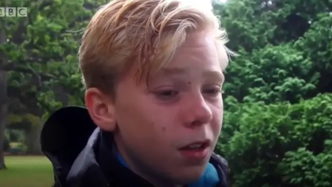 Kayden waxa uu ahaa saaxiibka rummaad ee Sayid Milna oo lagu dhex toogtay masaajidka Al Nuur ee Christchurch