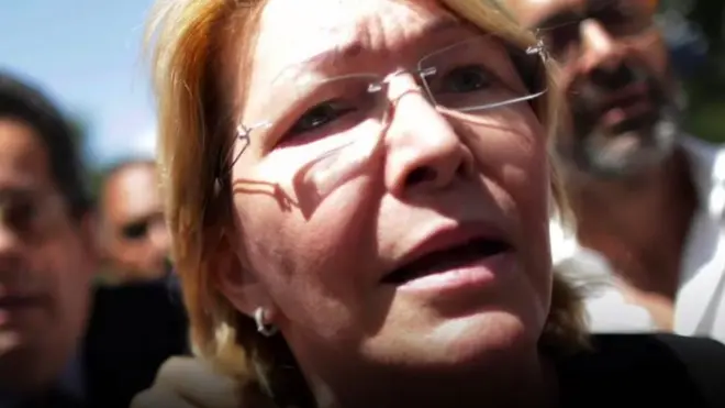 المحكمة العليا في البلاد تقول إن لويزا أورتيغا تواجه المحاكمة بسبب "سوء سلوك جسيم"