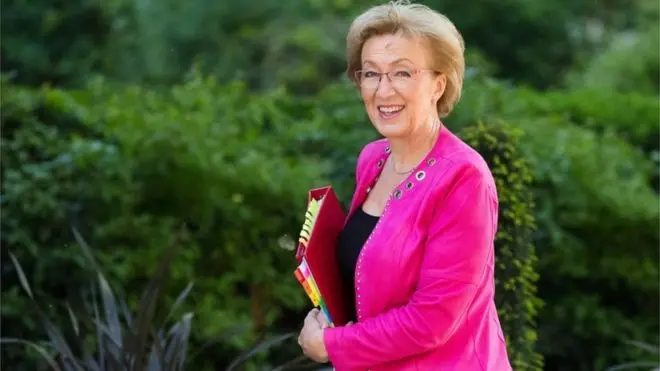 Andrea Leadsom renunciou após May anunciar conteúdobetboo e sportingbetnovo acordo