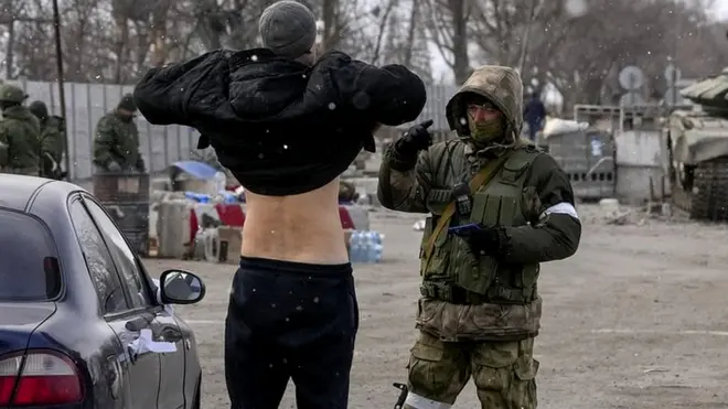 Осмотр на выезде из Мариуполя