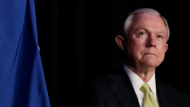 Jeff Sessions akan memberi keterangan di depan panel Senat pada Selasa