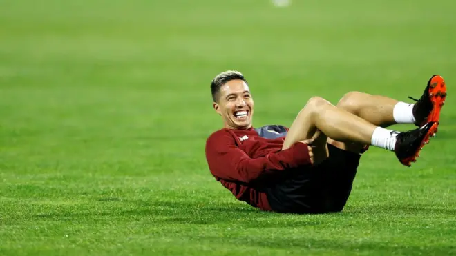 يلعب سمير نصري حاليا لفريق إشبيليا الإسباني معارا من مانشستر سيتي