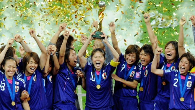 Japan's players celebrate winning the 2011 Fifa Women's World Cup