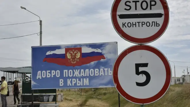 Крым и Севастополь 28 июля были включены в состав Южного федерального округа РФ