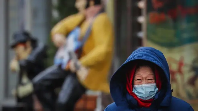 코로나19에 걸릴 확률은 남녀가 거의 동일했지만, 생존율은 차이가 났다