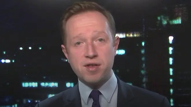 رئيسة الوزراء البريطانية تيريزا ماي تتوصل إلى مسودة اتفاق مع الجانب الأوروبي بشأن خروج بريطانيا من الإتحاد الأوروبي.