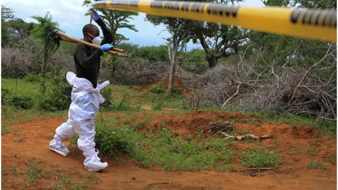 مسرح جريمة في كينيا لأتباع طائفة دينية