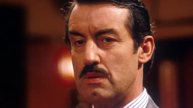 Te 1981. godine svet je upoznao Bojsija - skorojevića koji prodaje polovne automobile. I svima se svideo