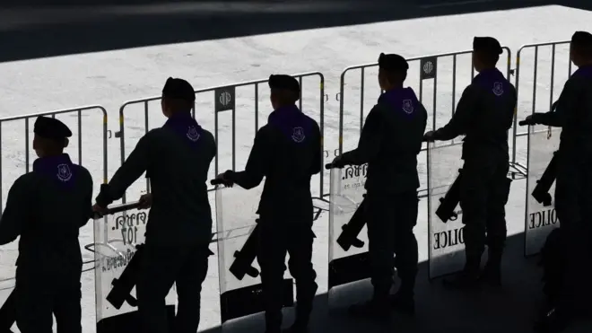 ทหาร ความมั่นคง