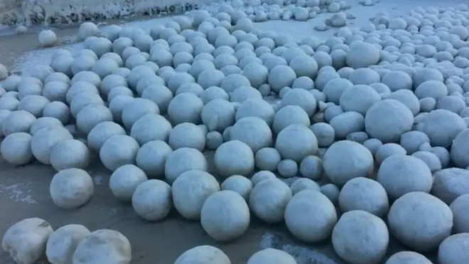 نائیدا گاؤں کے مقامی باشندوں کا کہنا ہے کہ انھوں نے اس طرح کی کوئی چیز کبھی نہیں دیکھی ہے