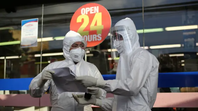 မြောက်ဒဂုံ Capital Supermarket မှ နောက်ထပ် ဝန်ထမ်းတဦးသည် ဖျားနာနေသည့်အတွက် ဆေးရုံသို့ပို့ဆောင်ရန် စီစဉ်