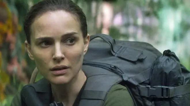 الممثلة ناتالي بورتمان في لقطة من فيلمها الجديد "إبادة"