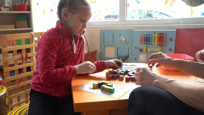 Децу је важно што је пре могуће вратити у друштвену групу, кажу психолози