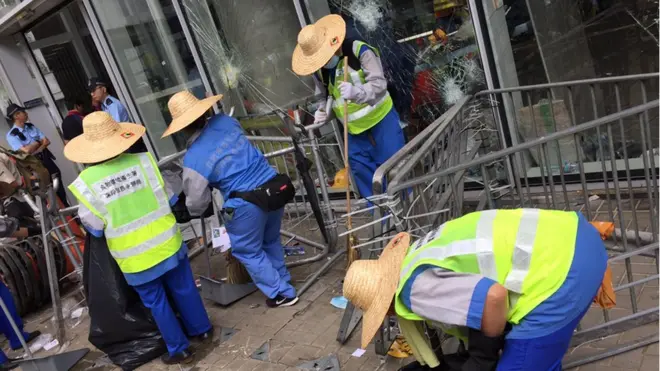 今日上午港府清理立法會