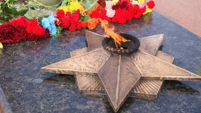 9 травня. вічний вогонь