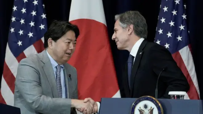 بلینکن و هایاشی 