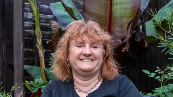 أنشأت بولا غرادي شركة لصناعة الشموع المعطرة