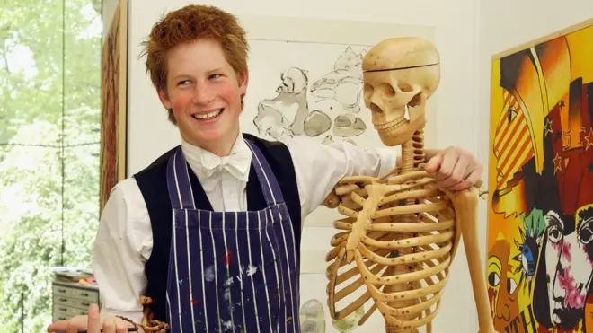 Harry estudió en la escuela Eton, una de las más exclusivas de Reino Unido.