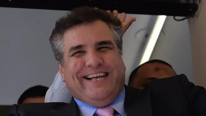 دانیال عزیز