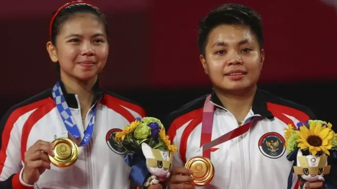 Greysia Polii dan Apriyani Rahayu