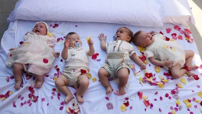 Nama kita merupakan bagian yang paling mendasar bagi seorang identitas - dan baru-baru ini, lebih dan lebih banyak lagi orangtua memilih yang unik