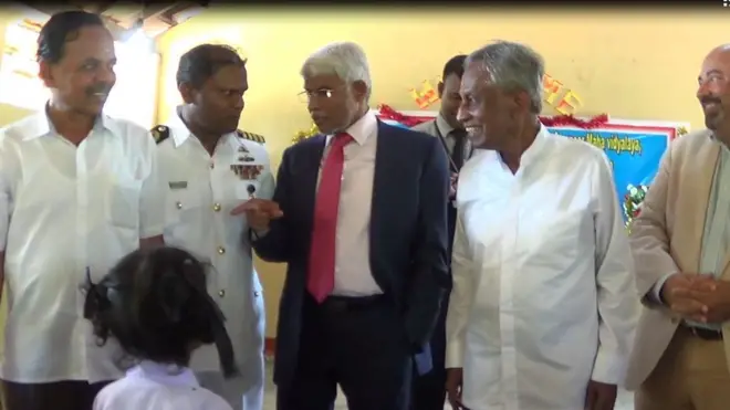 මහ ඇමතිවරයා සාම්පූර් පාසලේ දී