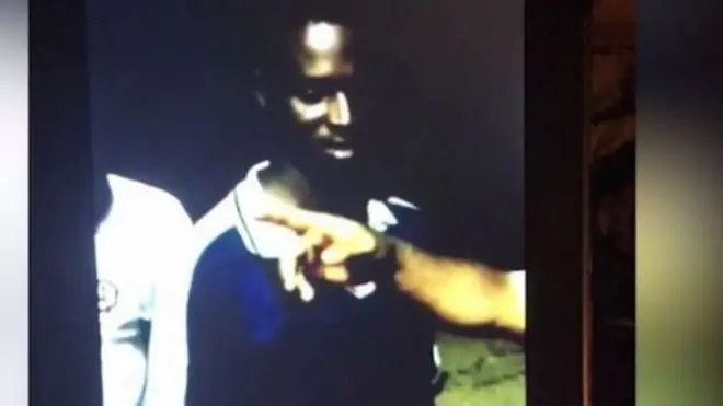 Une capture d'écran de la vidéo de vente aux enchères