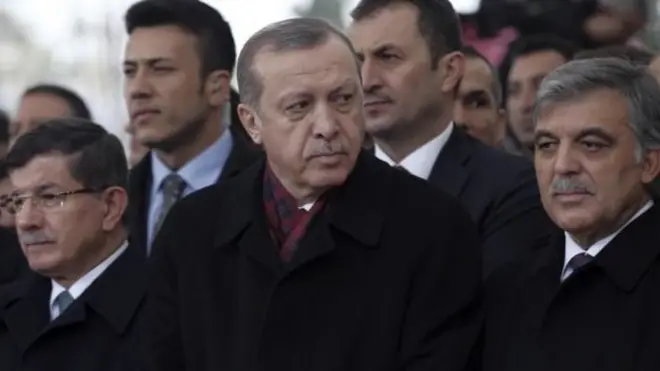 Атиги тўрт йил аввал Ғарб бу мамлакатни Ислом дунёси учун намунали модел ўлароқ танир ва таништирар эди