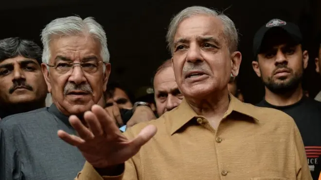 شہباز شریف آج کل کورونا کی وبا کا شکار ہونے کے بعد قرنطینہ میں ہیں