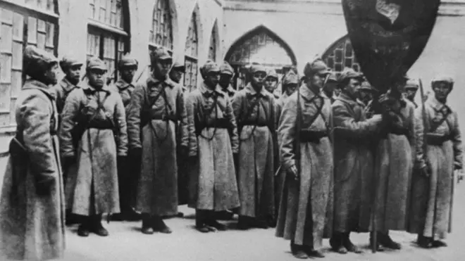 Бойцы 13-го стрелкового корпуса