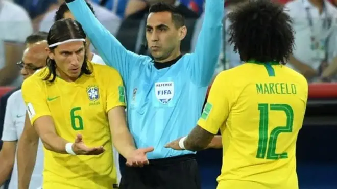 سوف يغيب مارسيلو علن التشكيلة الأساسية للبرازيل وسيلعب بدلا منه فيليبي لويس