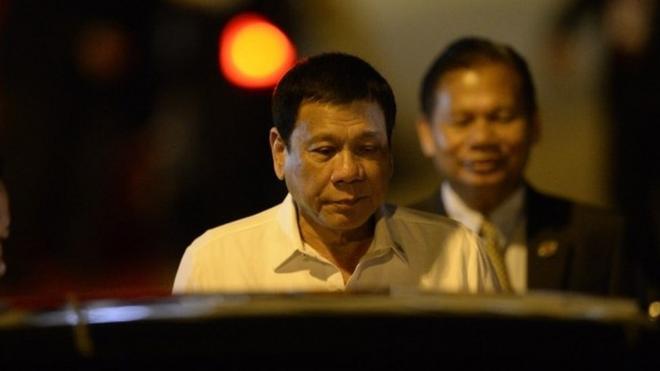 Rodrigo Duterte arrives in Laos for the Asean summit