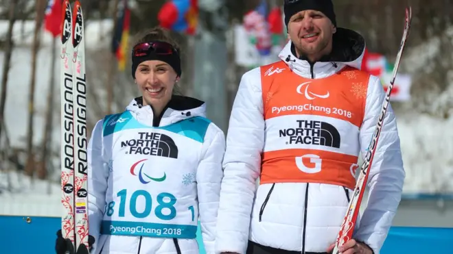 Вместе с Михалиной Лысовой выступал спортсмен-ведущий Алексей Иванов